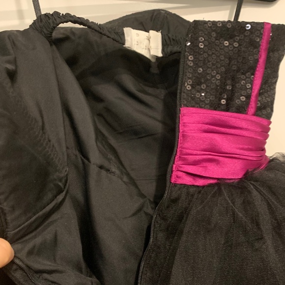 Black strapless mini tulle dress with purple and sequin details - Picture 4 of 5